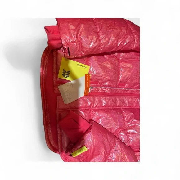 All in Motion Vibrant Pink Hooded Puffer Jacket - Picture 5 of 5